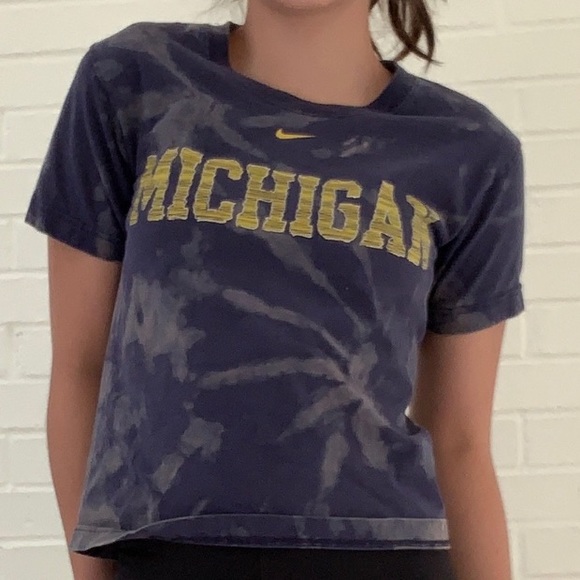 Restyled Nike Team Michigan Bleach Dyed Swirl Tee - Picture 2 of 10